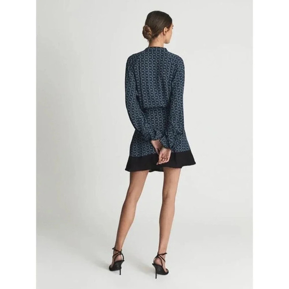 NWT Reiss Navy Viviyan Printed Flippy Dress - Equestrian Chain Silky - Picture 2 of 10